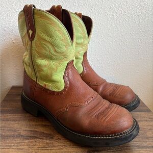 Justin Women’s Gypsy Cowboy Boots